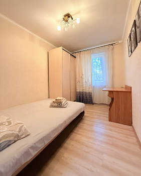 3-к квартира, вторичка, 56м2, 1/5 этаж