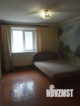 3-к квартира, вторичка, 48м2, 1/4 этаж