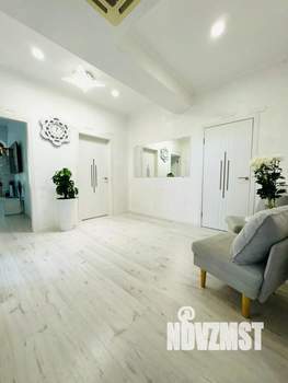 3-к квартира, вторичка, 100м2, 1/9 этаж
