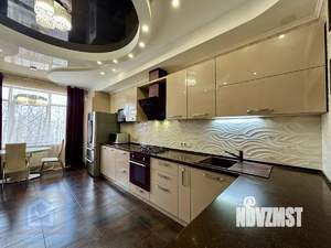 2-к квартира, вторичка, 62м2, 1/10 этаж