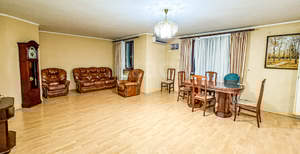 3-к квартира, вторичка, 105м2, 8/10 этаж