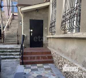 3-к квартира, вторичка, 77м2, 1/2 этаж