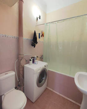 2-к квартира, вторичка, 64м2, 3/3 этаж