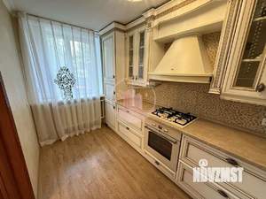3-к квартира, вторичка, 72м2, 1/9 этаж
