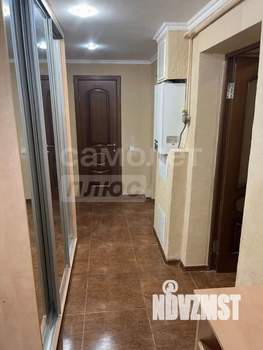 2-к квартира, вторичка, 54м2, 1/1 этаж