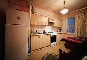 3-к квартира, вторичка, 63м2, 1/9 этаж