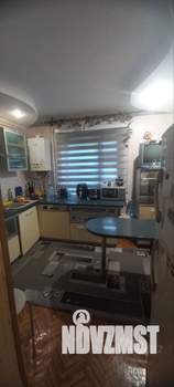 2-к квартира, вторичка, 56м2, 1/9 этаж