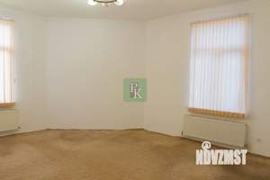 4-к квартира, вторичка, 166м2, 3/3 этаж