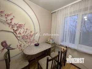 4-к квартира, вторичка, 49м2, 3/9 этаж