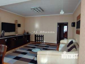 4-к квартира, вторичка, 220м2, 2/3 этаж