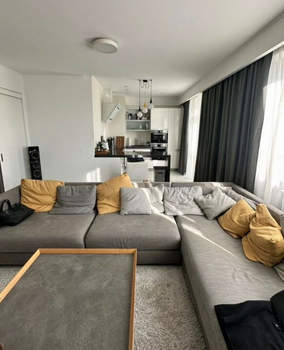 2-к квартира, вторичка, 70м2, 5/12 этаж