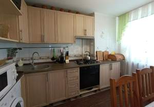 4-к квартира, вторичка, 77м2, 2/9 этаж