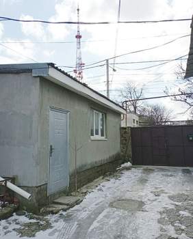 2-к квартира, вторичка, 49м2, 1/1 этаж
