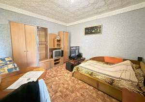 2-к квартира, вторичка, 50м2, 1/1 этаж