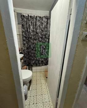 2-к квартира, вторичка, 42м2, 1/5 этаж