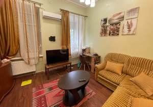 3-к квартира, вторичка, 78м2, 1/1 этаж