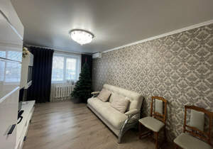 4-к квартира, вторичка, 86м2, 4/10 этаж