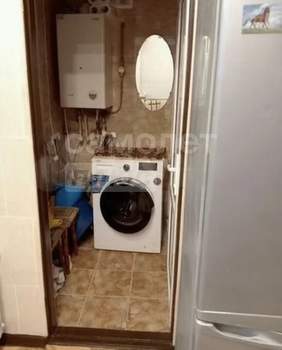 2-к квартира, вторичка, 40м2, 1/1 этаж