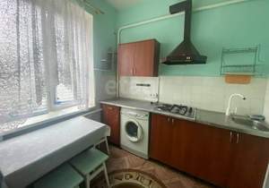 2-к квартира, вторичка, 60м2, 1/1 этаж