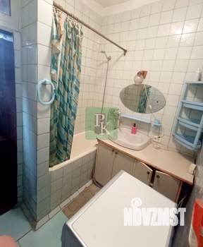 3-к квартира, вторичка, 65м2, 2/2 этаж