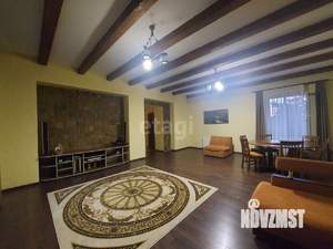 4-к квартира, вторичка, 165м2, 2/2 этаж