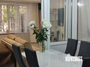 3-к квартира, вторичка, 100м2, 1/9 этаж