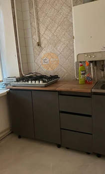 2-к квартира, вторичка, 42м2, 1/5 этаж