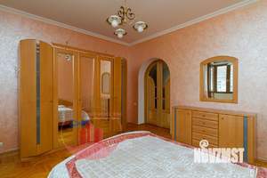 2-к квартира, вторичка, 70м2, 3/3 этаж