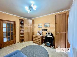 3-к квартира, вторичка, 63м2, 1/9 этаж