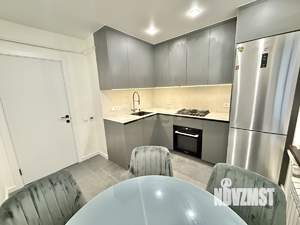 2-к квартира, вторичка, 63м2, 1/10 этаж