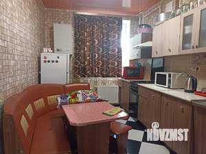 2-к квартира, вторичка, 61м2, 1/10 этаж