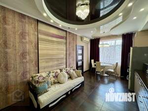 2-к квартира, вторичка, 62м2, 1/10 этаж