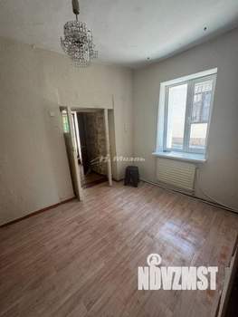 2-к квартира, вторичка, 39м2, 1/1 этаж