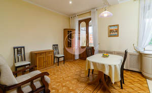 2-к квартира, вторичка, 70м2, 3/3 этаж