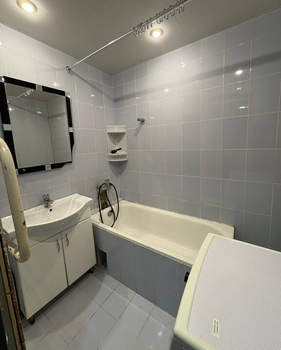 2-к квартира, вторичка, 61м2, 7/9 этаж