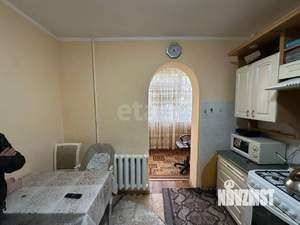 2-к квартира, вторичка, 54м2, 1/10 этаж