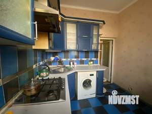 2-к квартира, вторичка, 52м2, 1/9 этаж