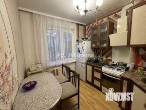 4-к квартира, вторичка, 49м2, 3/9 этаж
