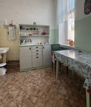 4-к квартира, вторичка, 75м2, 3/3 этаж