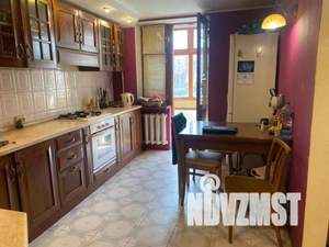 4-к квартира, вторичка, 114м2, 2/9 этаж