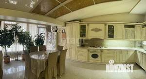 4-к квартира, вторичка, 136м2, 4/4 этаж